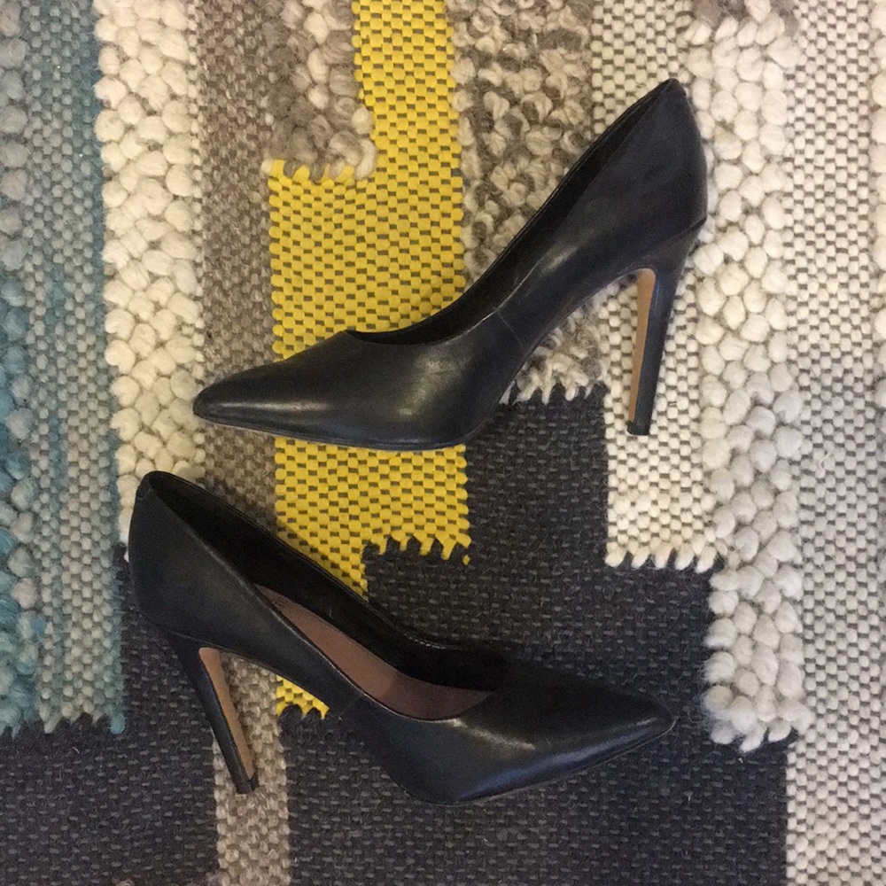 Vince Camuto Leather Pumps